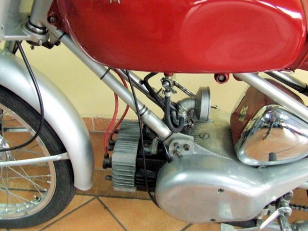 RUMI SPORT 125 CC 4 MARCE 1954