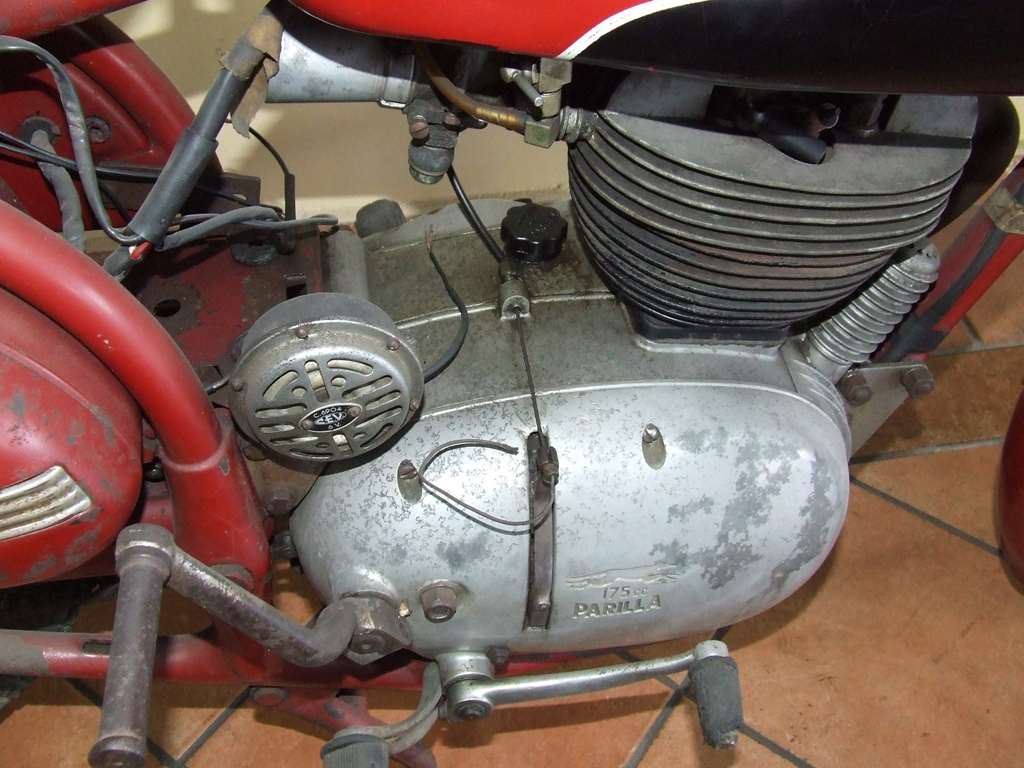 PARILLA SUPER SPORT 175 CC 4 TEMPI 1955